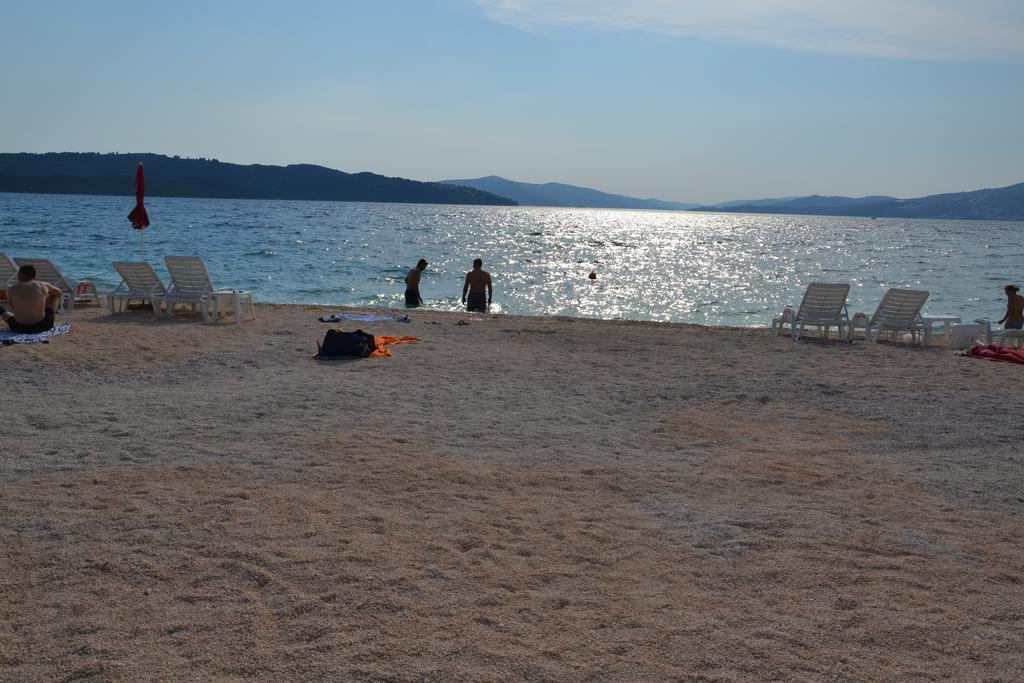 Apartment Mary Trogir Oda fotoğraf