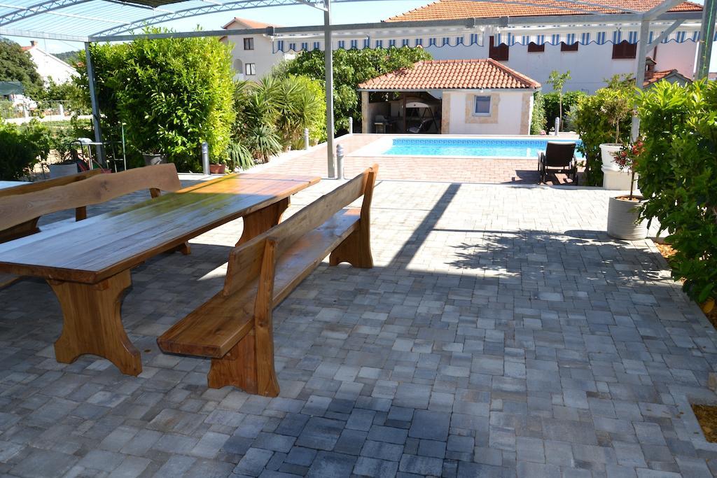 Apartment Mary Trogir Oda fotoğraf