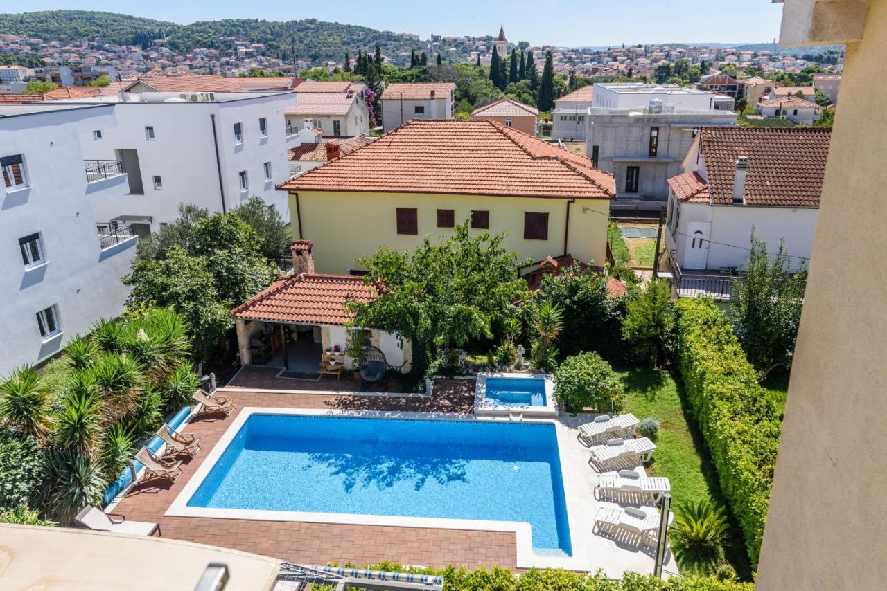 Apartment Mary Trogir Dış mekan fotoğraf